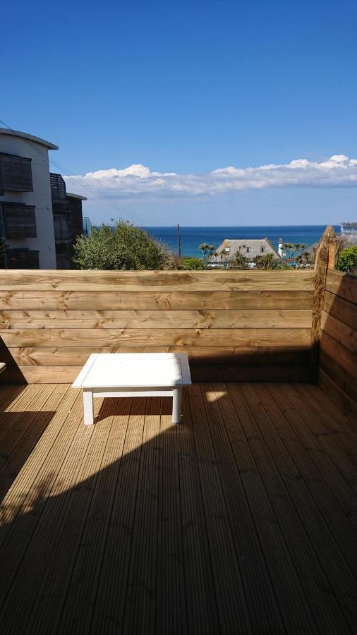 Surf Lookout - King Size En-Suite With Sea Views New Quay Exterior foto